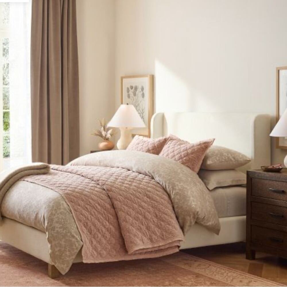 🆕 PB Luxury Hotel Style Pink Quilt King Set Pillowcases Down Alternative Ballet